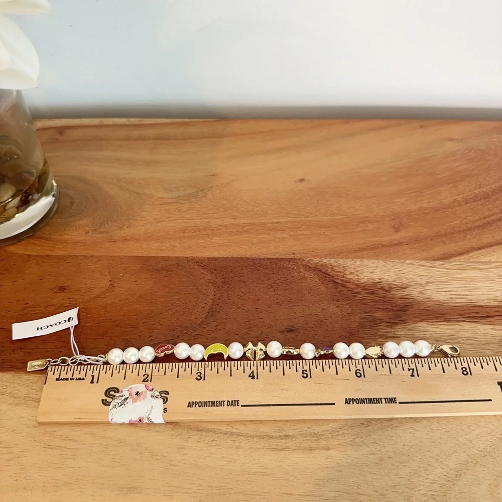 NWT Coach Heart And Moon‎ Pearl Bracelet